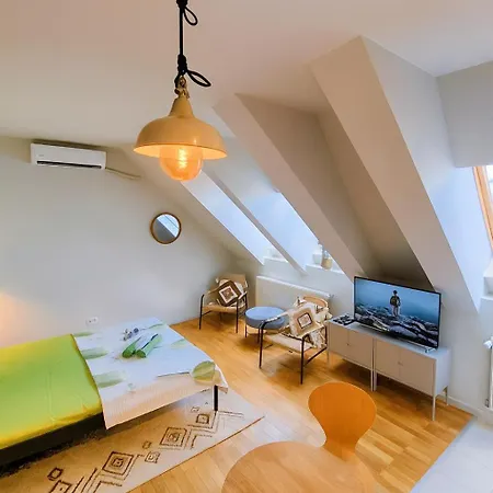 Glow Apartment Bucharest